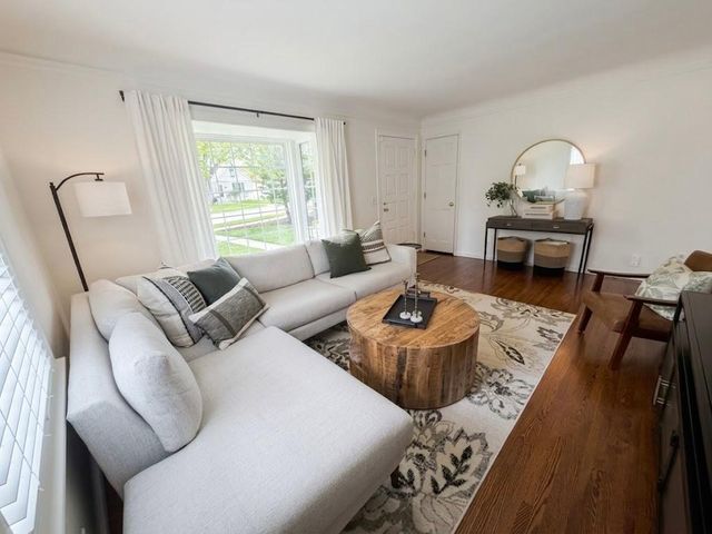 3137 Nevada Avenue S, Saint Louis Park, MN 55426