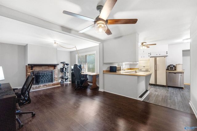 6502 Forrest Park Circle NW, Huntsville, AL 35806