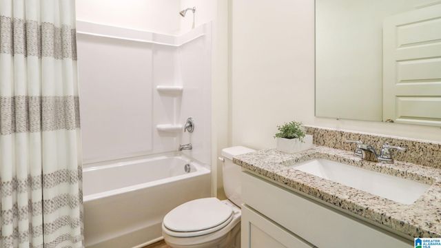 260 HALIFAX LANE, Chelsea, AL 35043