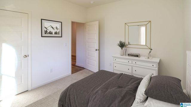 260 HALIFAX LANE, Chelsea, AL 35043