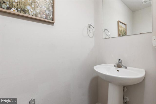 416 SWITCHGRASS CT, Bunker Hill, WV 25413