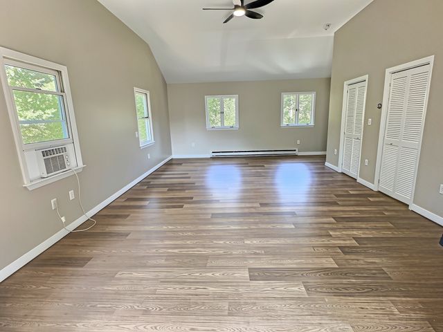 14 Milford St, Plymouth, MA 02360