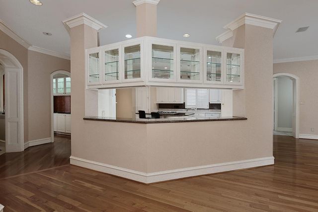 2 Wexford Court, Houston, TX 77024