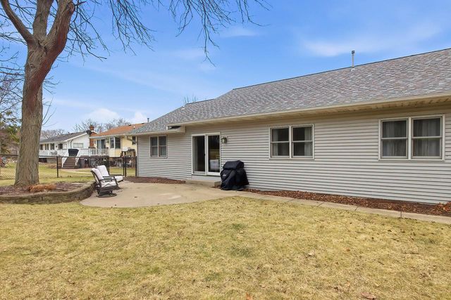 1121 Rolling LANE, Lake Geneva, WI 53147