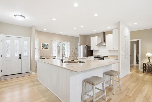 1121 Rolling LANE, Lake Geneva, WI 53147