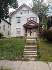 3339 W Juneau AVENUE, Milwaukee, WI 53208