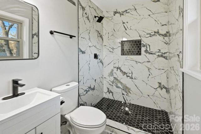 415 Kimmswick Road, Charlotte, NC 28214