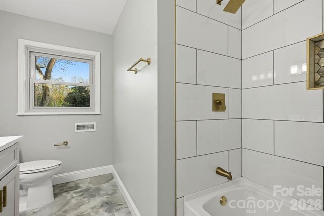 415 Kimmswick Road, Charlotte, NC 28214