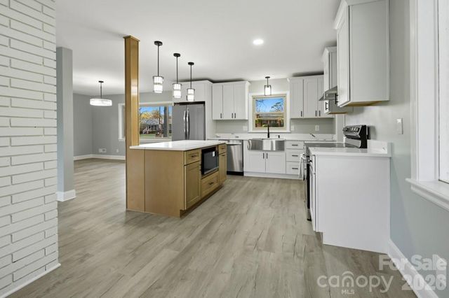 415 Kimmswick Road, Charlotte, NC 28214