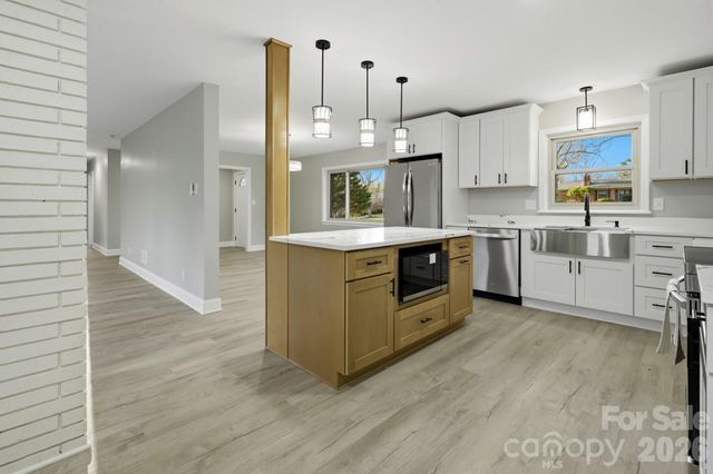 415 Kimmswick Road, Charlotte, NC 28214