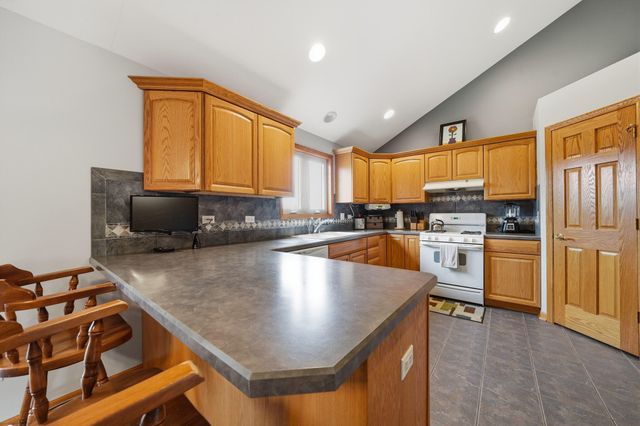 8620 W 92nd Lane, St. John, IN 46373