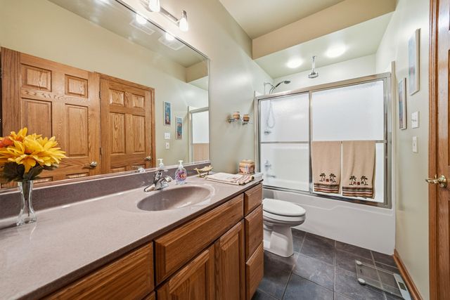 8620 W 92nd Lane, St. John, IN 46373