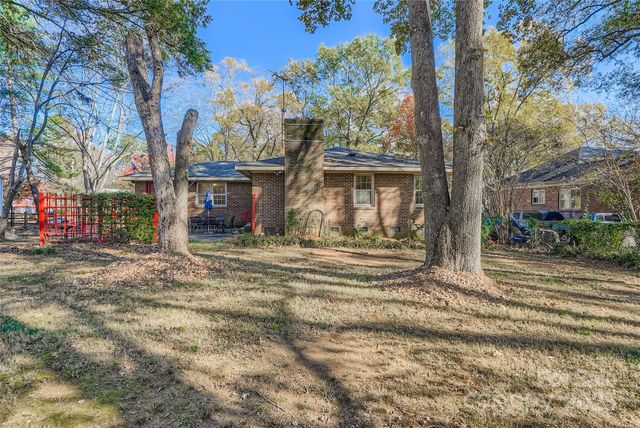 6635 Olde Savannah Road, Charlotte, NC 28227