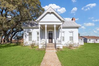 1118 Fm 1697, Burton, TX 77835
