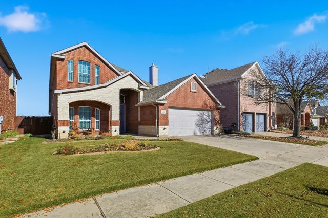 411 Fountain Side Drive, Euless, TX 76039