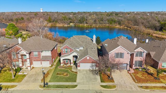 411 Fountain Side Drive, Euless, TX 76039