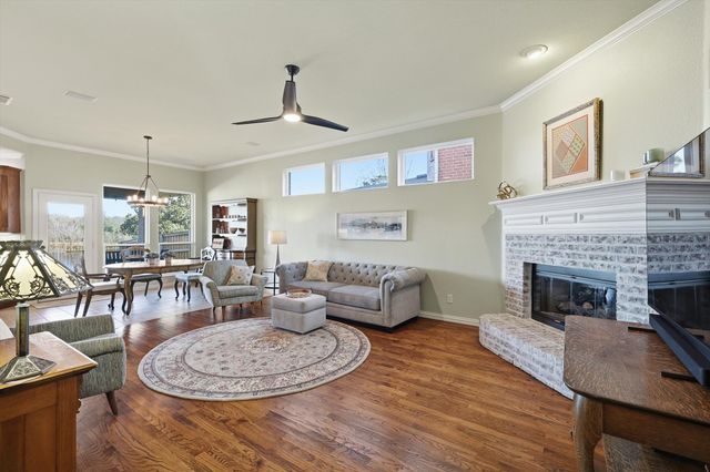 411 Fountain Side Drive, Euless, TX 76039