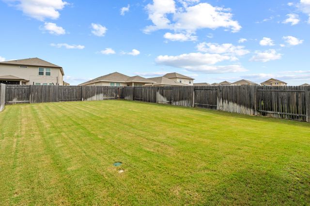 520 Longmount CV, Liberty Hill, TX 78642