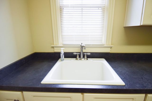 1273 Potter Ln, Gallatin, TN 37066