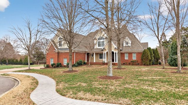 1273 Potter Ln, Gallatin, TN 37066