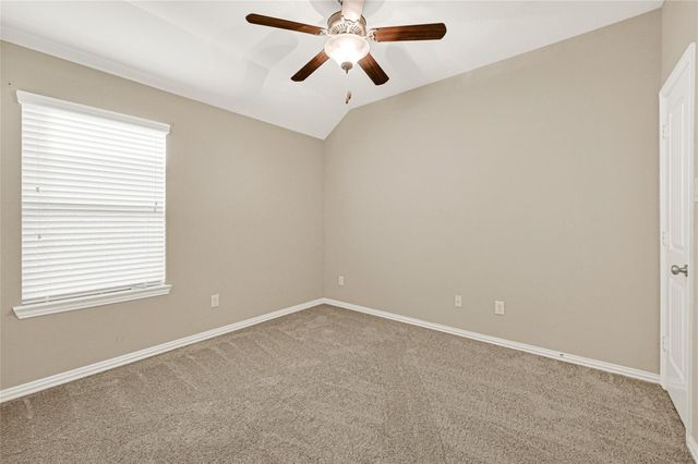 2762 Donellan Dr, Houston, TX 77088