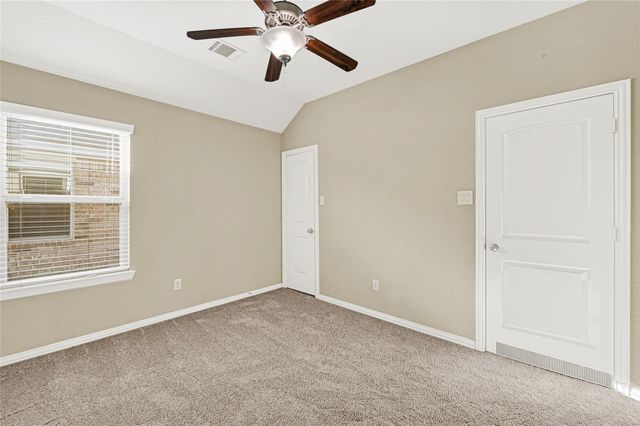 2762 Donellan Dr, Houston, TX 77088