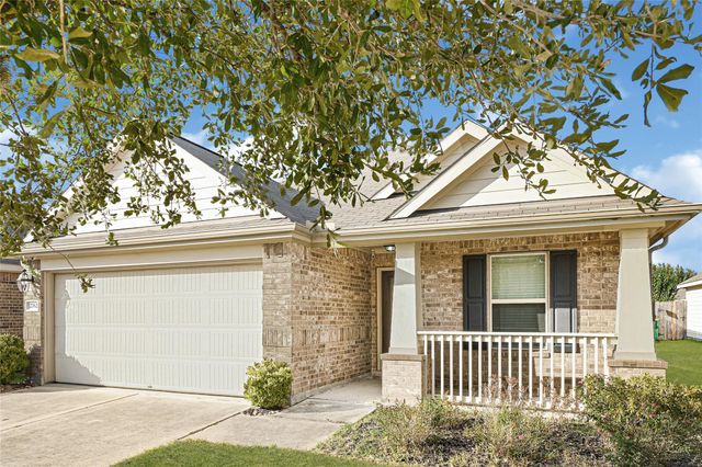 2762 Donellan Dr, Houston, TX 77088