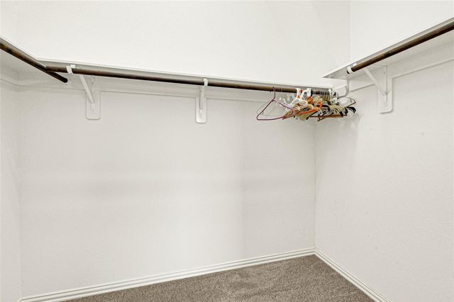 2762 Donellan Dr, Houston, TX 77088