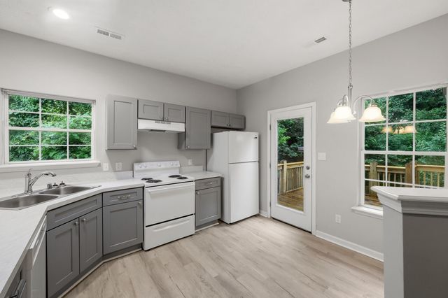 672 Danby Woods Drive, Lexington, KY 40509