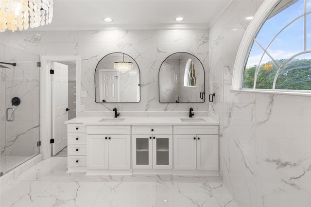 7323 Highland Heather Lane, Dallas, TX 75248