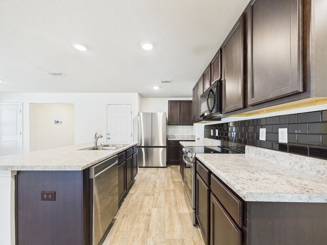 691 Earl Godwin Road, Freeport, FL 32439