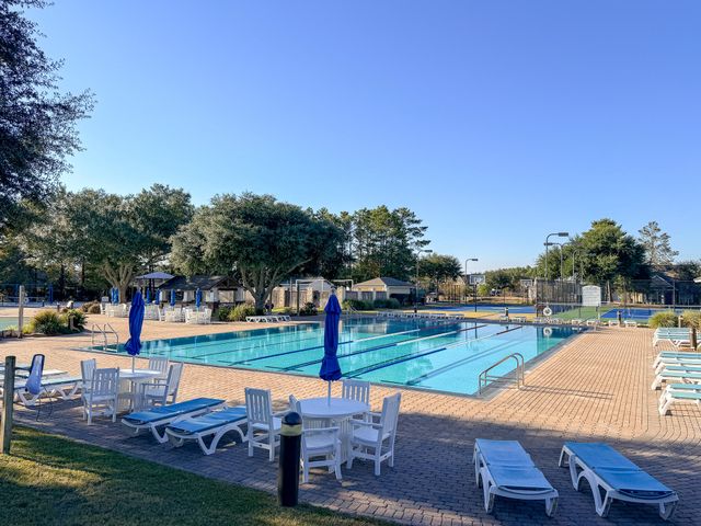 691 Earl Godwin Road, Freeport, FL 32439