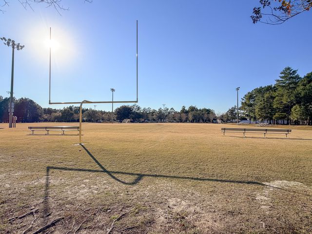 691 Earl Godwin Road, Freeport, FL 32439