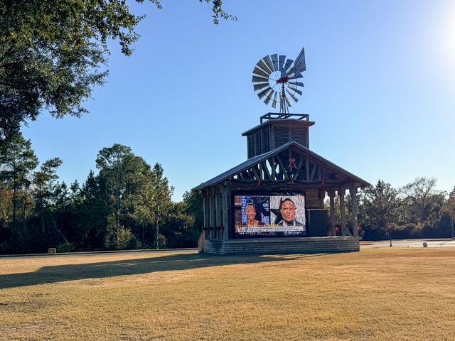 691 Earl Godwin Road, Freeport, FL 32439