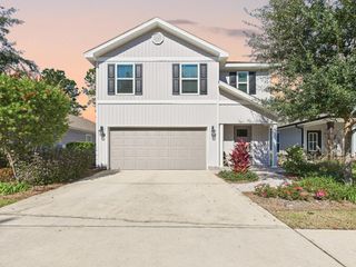 691 Earl Godwin Road, Freeport, FL 32439