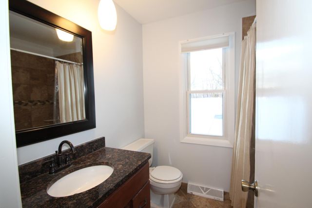 5545 Shorewood Lane, Excelsior, MN 55331