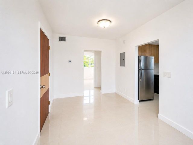 1025 94th St 12, Bay Harbor Islands, FL 33154