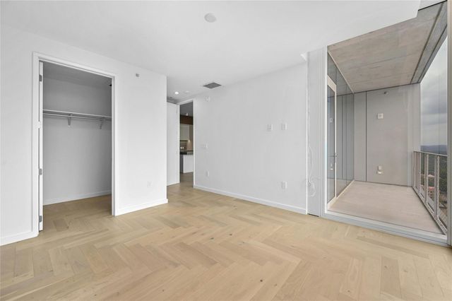 313 W 17th ST 2402, Austin, TX 78701