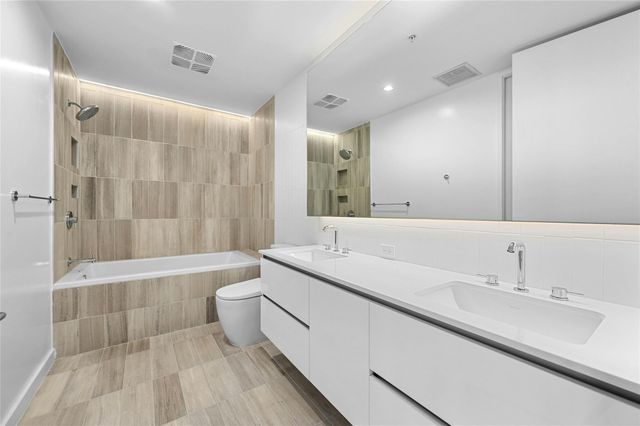 313 W 17th ST 2402, Austin, TX 78701