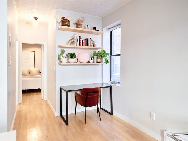 159 Cottage St 3, Boston, MA 02127