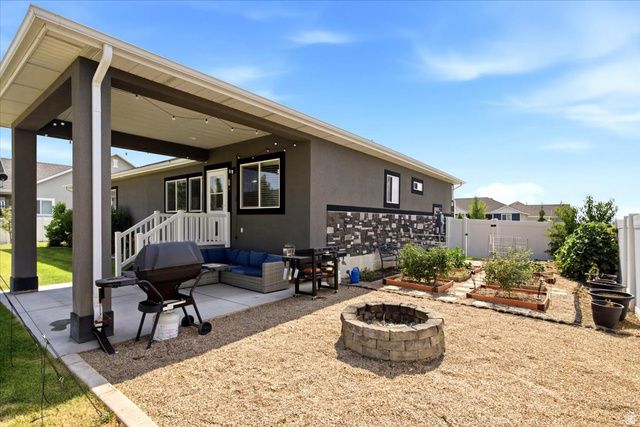 3518 S 4875 W, West Haven, UT 84401