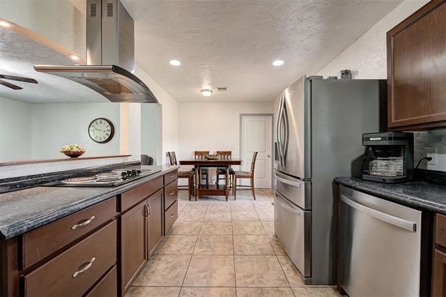 9100 Cedar Trail, Noble, OK 73068