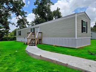 202 W Austin Street, Brazoria, TX 77422