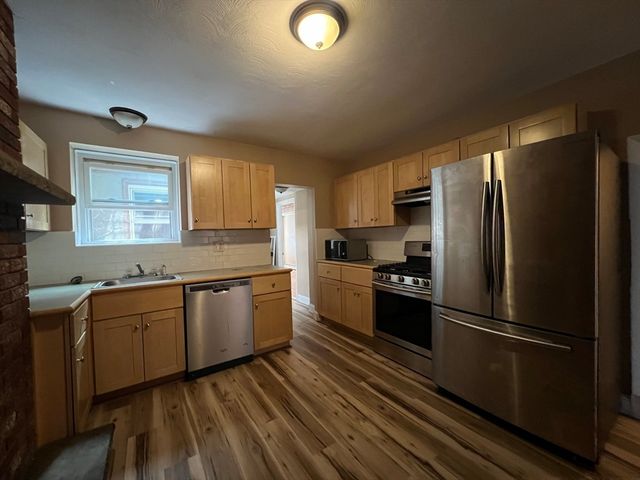 99 Salem St. 1, Boston, MA 02113