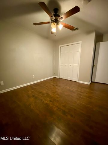 2112 Crestwood Drive, Picayune, MS 39466