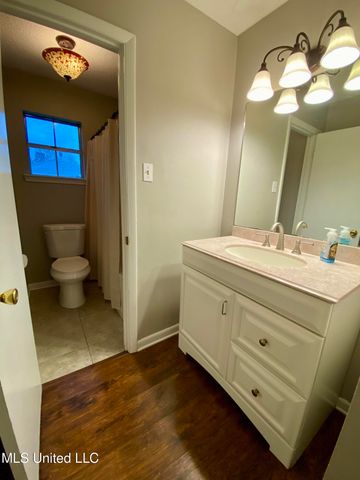 2112 Crestwood Drive, Picayune, MS 39466