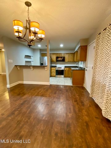 2112 Crestwood Drive, Picayune, MS 39466