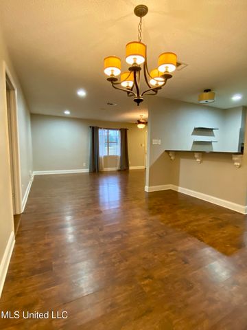 2112 Crestwood Drive, Picayune, MS 39466