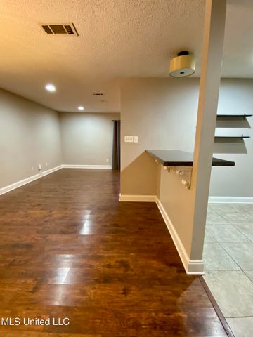 2112 Crestwood Drive, Picayune, MS 39466