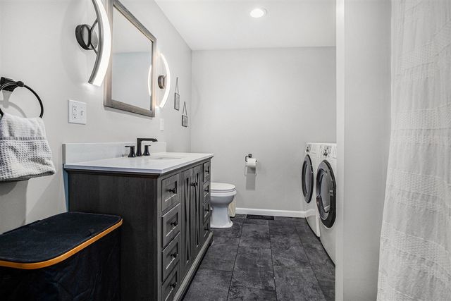 944 Lukesport Road, Quincy, MI 49082